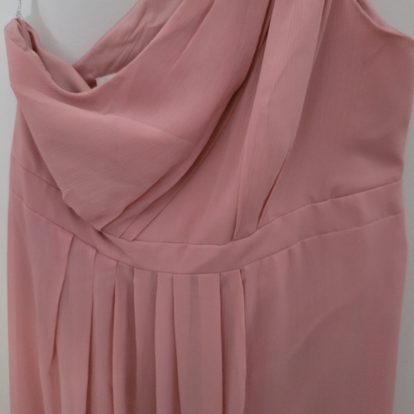 Dresses & Skirts - One shoulder bridesmaid dress pink